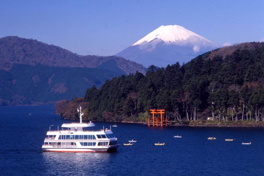 Lake Ashi Cruise